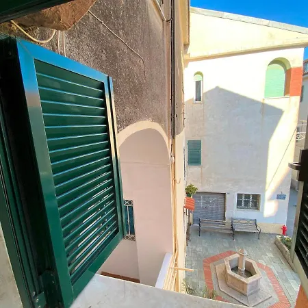 Homes In Genoa - Petit Nid Διαμέρισμα Σαν Ρέμο
